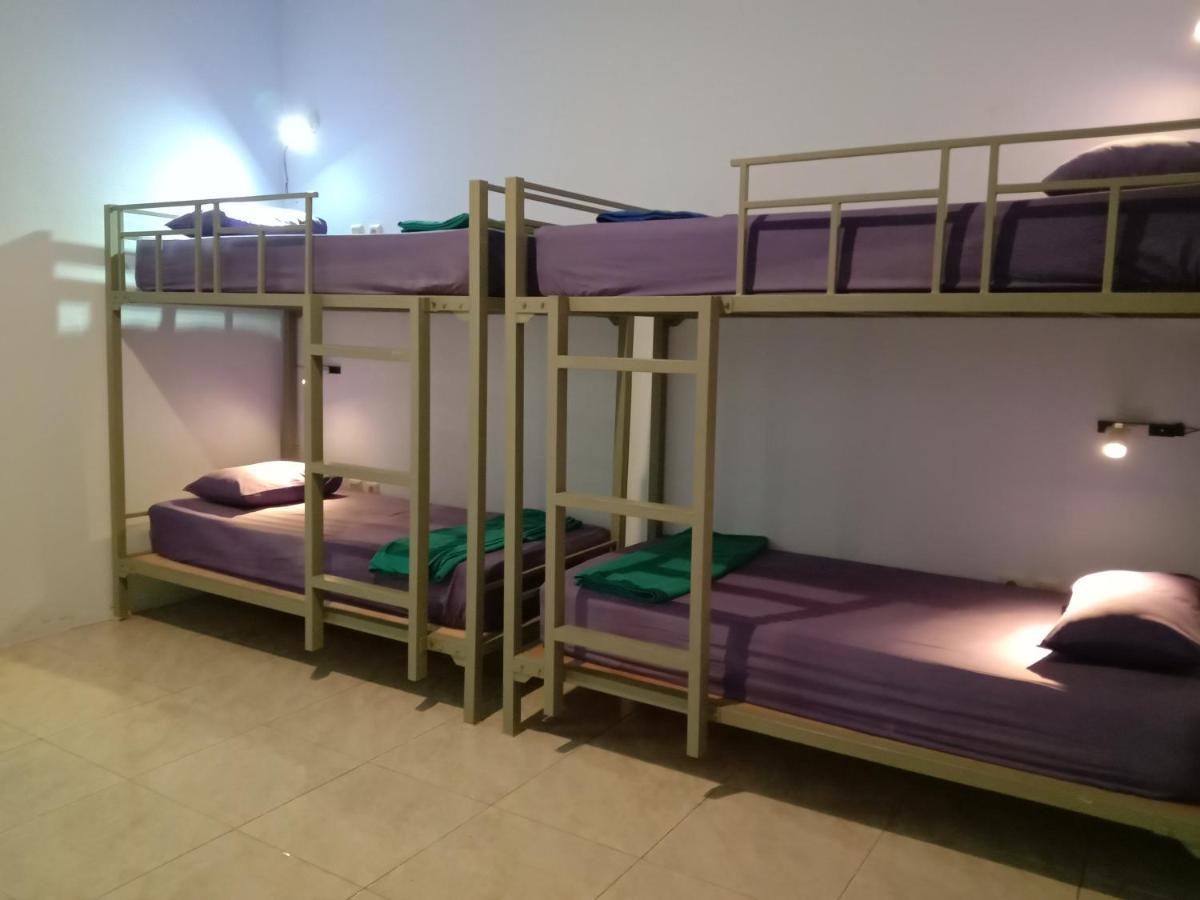 Sentul Hostel Kuta  Extérieur photo